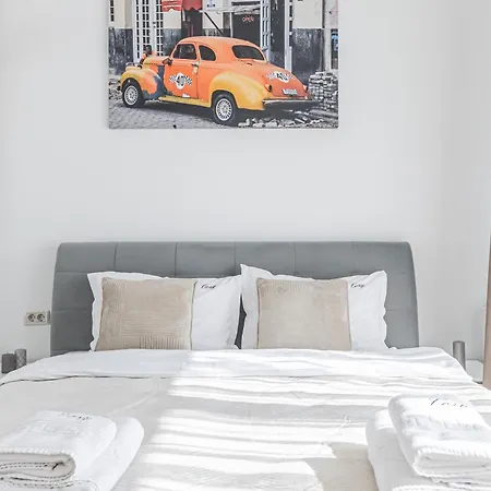 Cozy Deluxe 2 Bedrooms With Terrace - Coresi Mall