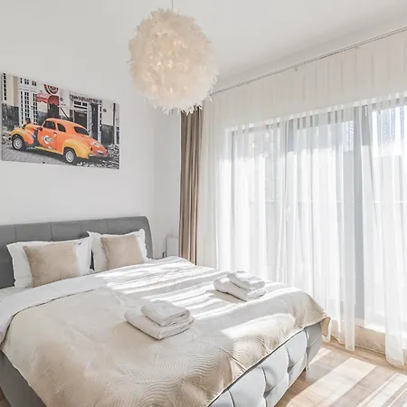 Deluxe 2 Bedrooms With Terrace - Coresi Mall Braşov
