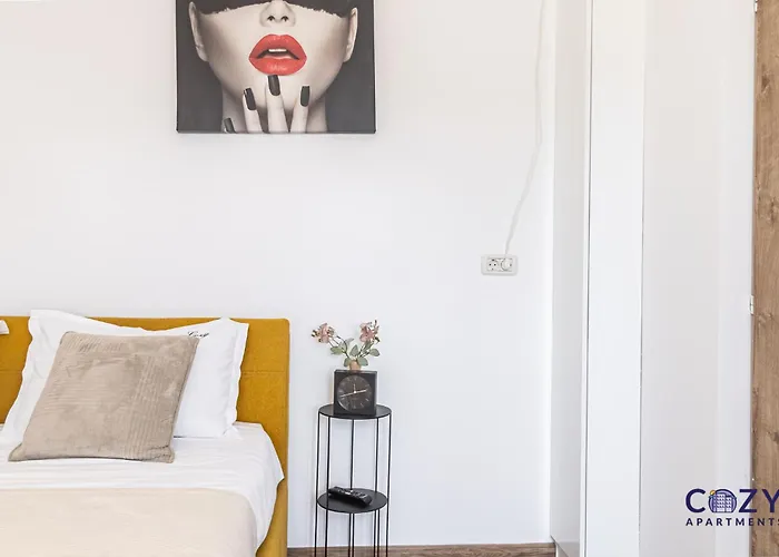 Deluxe 2 Bedrooms With Terrace - Coresi Mall *