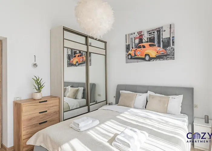 Deluxe 2 Bedrooms With Terrace - Coresi Mall *