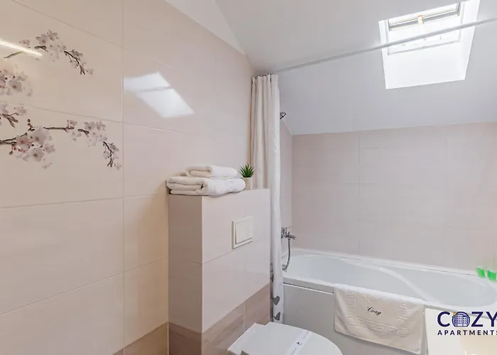 Apartment Deluxe 2 Bedrooms With Terrace - Coresi Mall