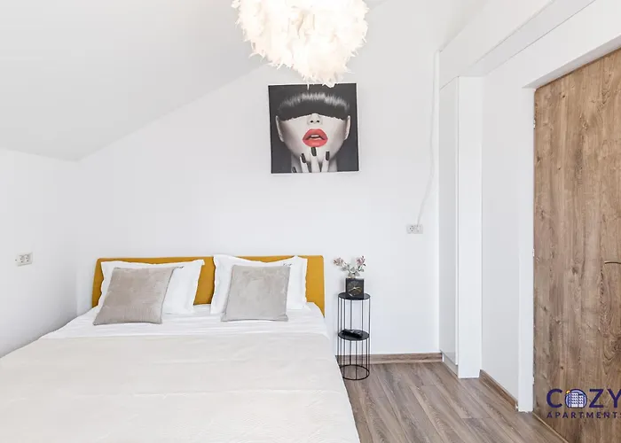 Apartment Deluxe 2 Bedrooms With Terrace - Coresi Mall *